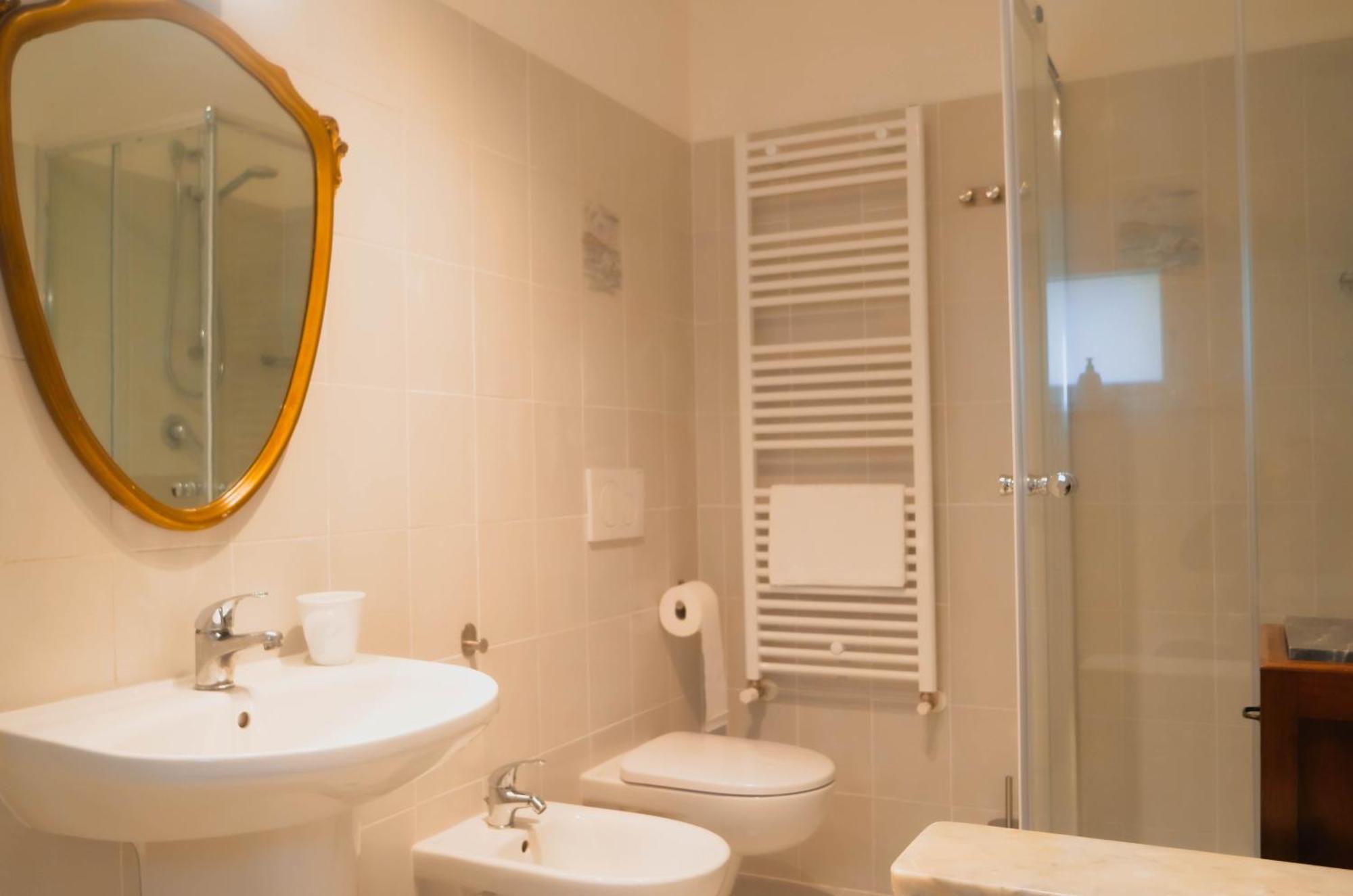 Apartmán La Tonnaia Lari Exteriér fotografie