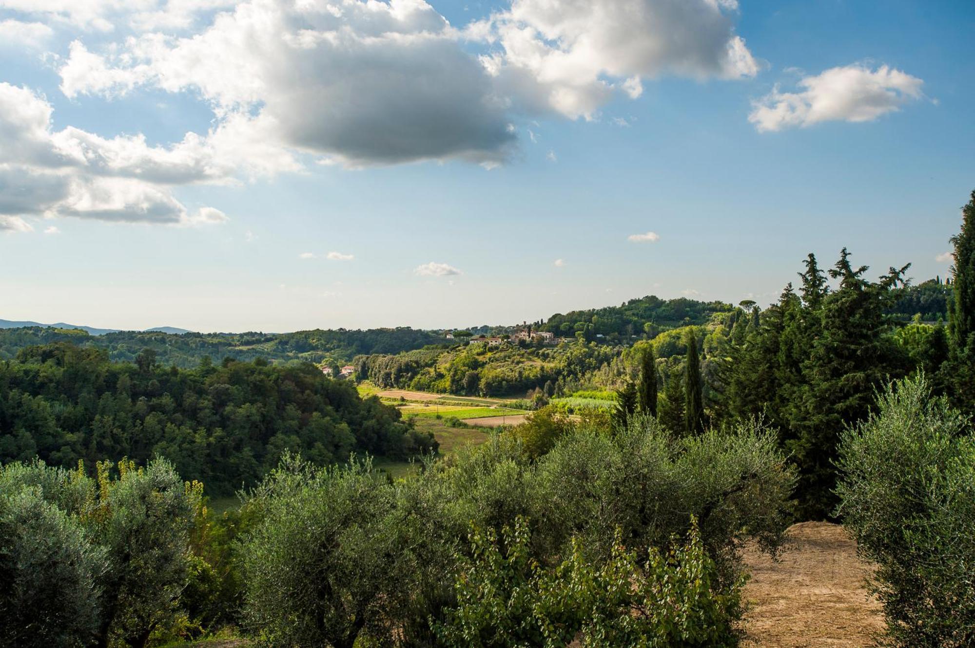 Apartmán La Tonnaia Lari Exteriér fotografie